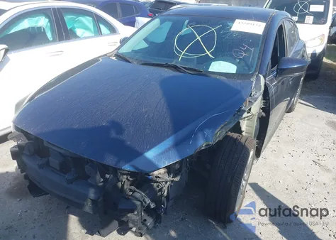 2018 Mazda Mazda3 Touring z USA, uszkodzony, nr VIN 3MZBN1L36JM254846